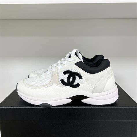 Chanel Logo Sneaker White Black (Women's) 